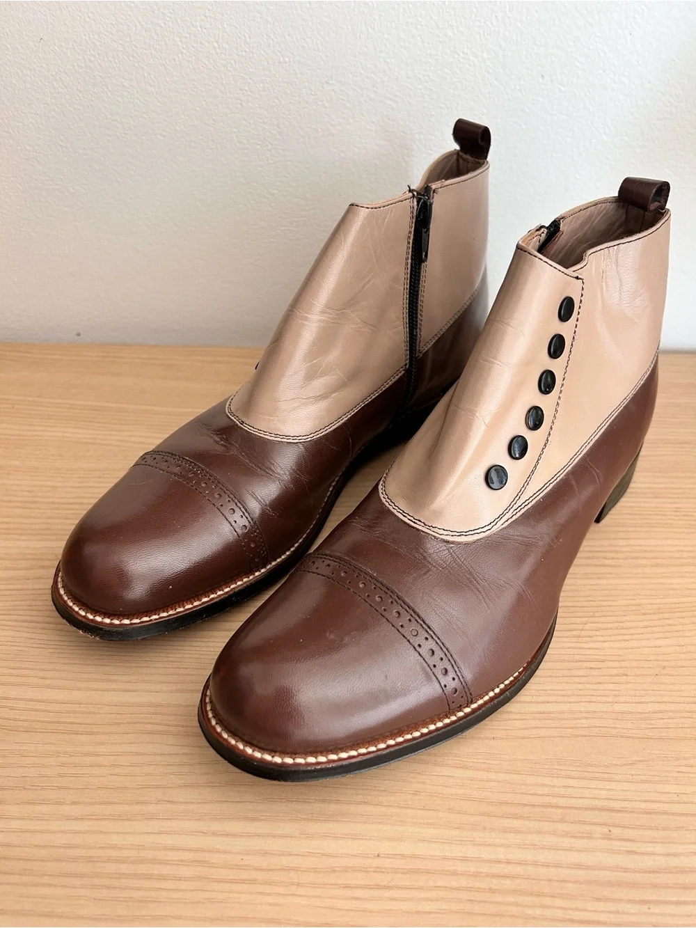 Stacy Adams Two-Tone Brown and Beige Chukka Boots